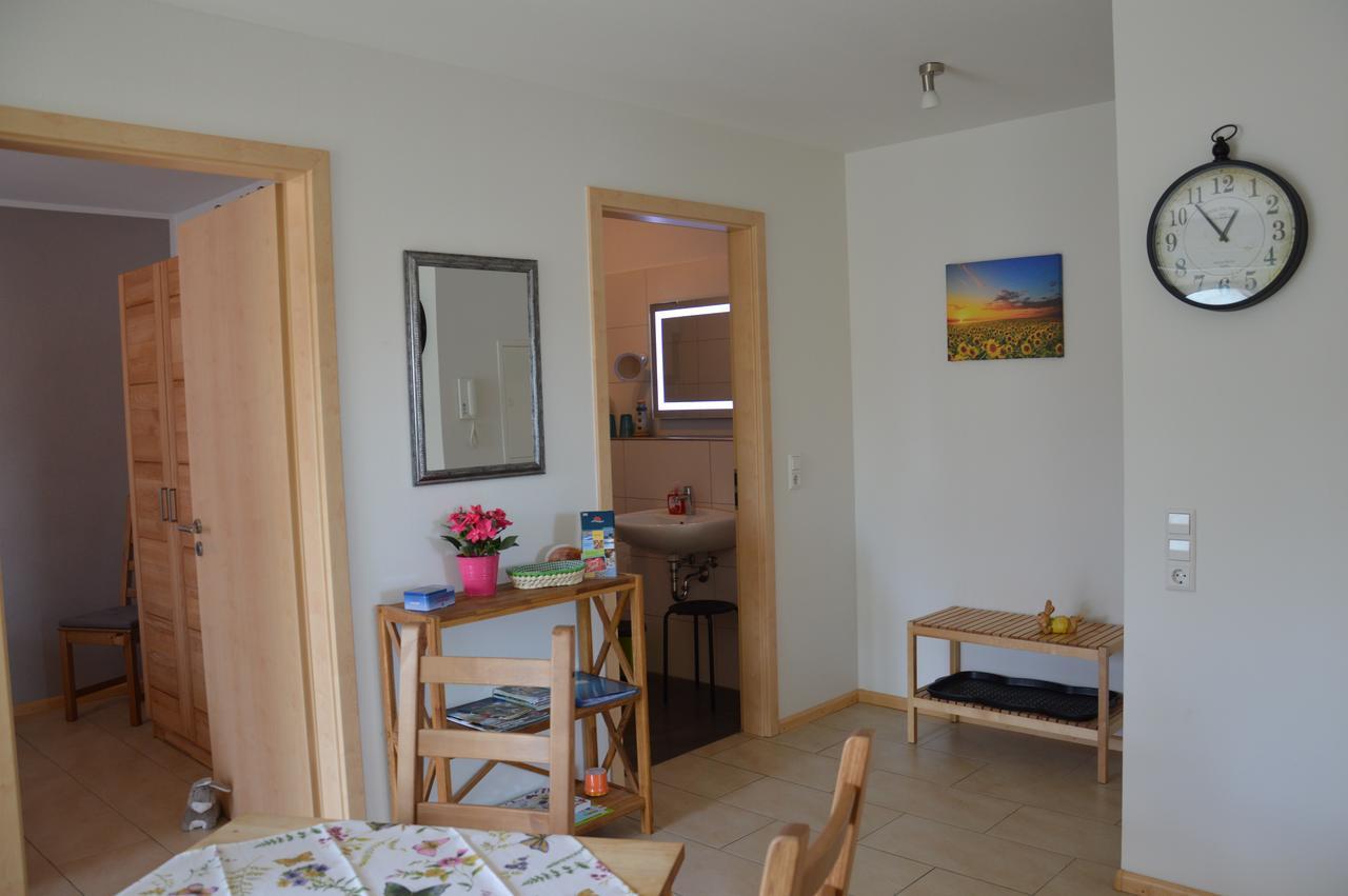 Ferienwohnung Am Brunnen  Rheinhausen Exterior foto