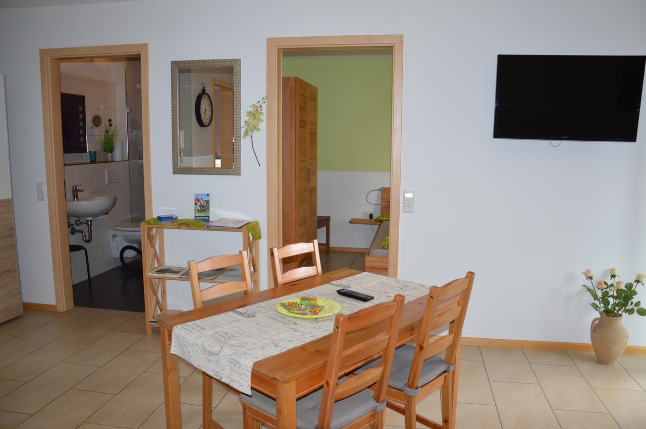 Ferienwohnung Am Brunnen  Rheinhausen Exterior foto